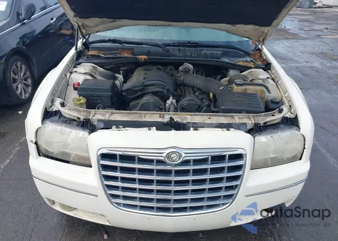 2010 Chrysler 300 Touring from USA, damaged, VIN 2C3CA4CD3AH112616